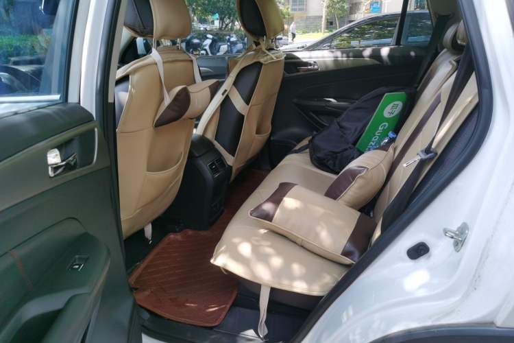 Used CHANGAN CS75 2016 2.0L Manual Luxury Version China V Standard Left Rear Seat