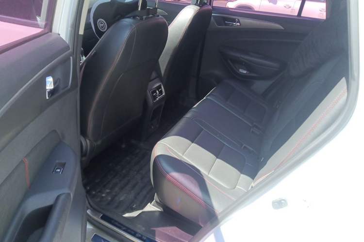 Used CHANGAN CS75 2016 1.8T Automatic Elite Model China V Standard Left Rear Seat