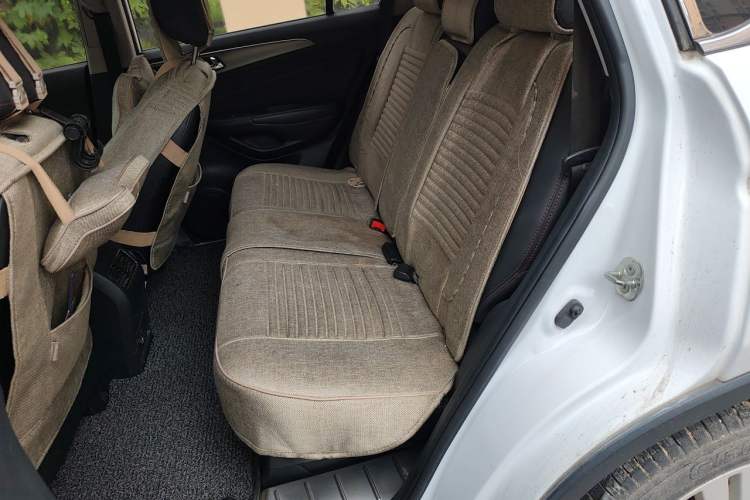 Used CHANGAN CS75 2016 1.8T Automatic Elite Model China V Standard Left Rear Seat