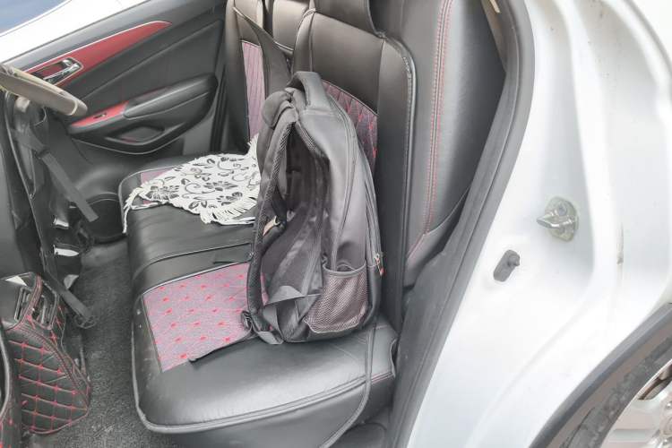 Used CHANGAN CS75 2016 1.8T Automatic Elite Model China V Standard Left Rear Seat