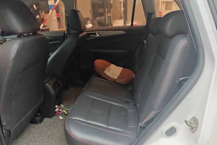 Used CHANGAN CS75 2016 1.8T Automatic Elite Model China V Standard Left Rear Seat