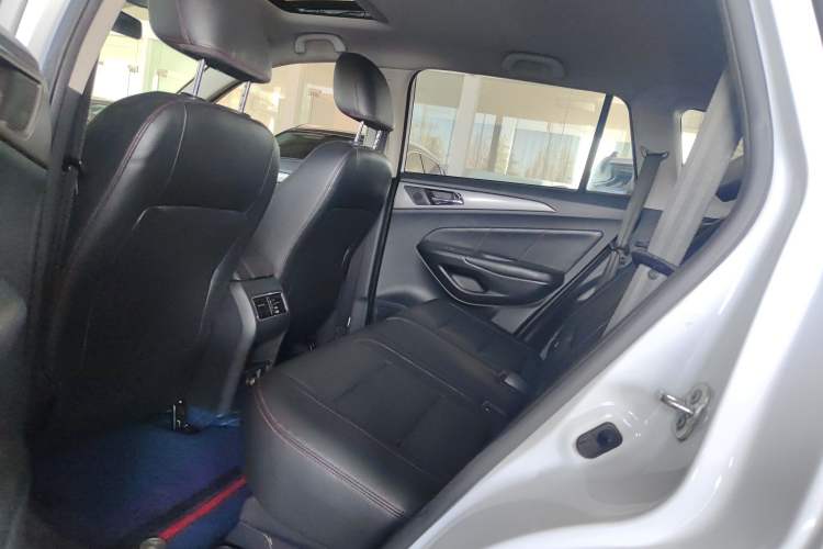 Used CHANGAN CS75 2016 2.0L Manual Luxury Version China IV Standard Left Rear Seat