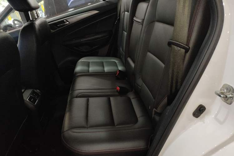 Used CHANGAN CS75 2016 1.8T Automatic Elite Model China V Standard Left Rear Seat