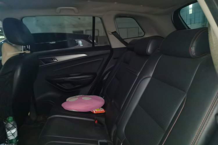 Used CHANGAN CS75 2016 1.8T Automatic Elite Model China V Standard Left Rear Seat