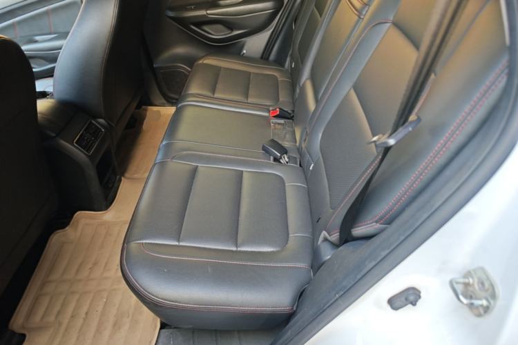 Used CHANGAN CS75 2016 1.8T Automatic Elite Model China V Standard Left Rear Seat