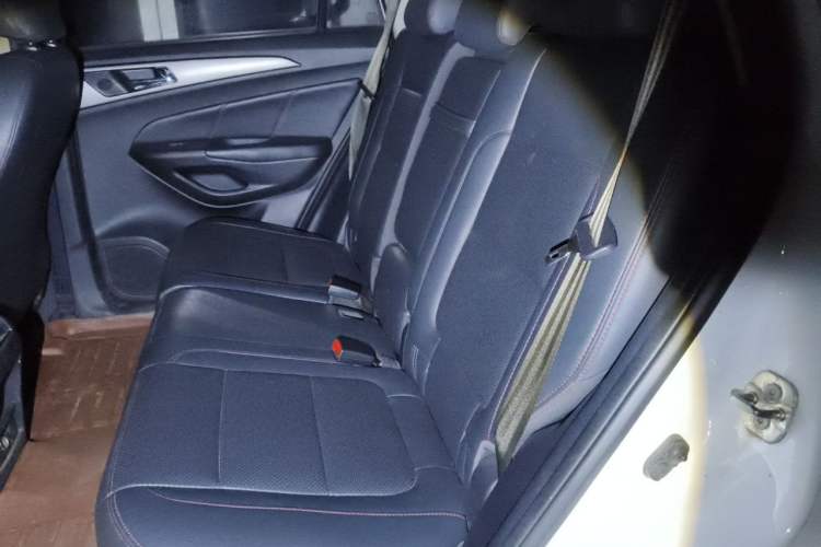 Used CHANGAN CS75 2016 2.0L Manual Luxury Version China V Standard Left Rear Seat