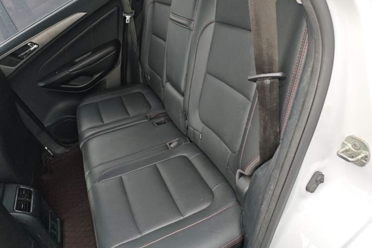 Used CHANGAN CS75 2016 1.8T Automatic Elite Model China IV Standard Left Rear Seat