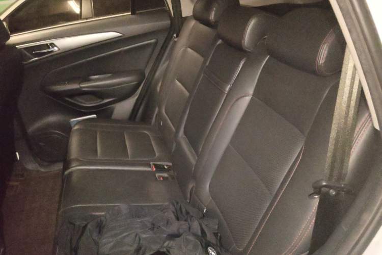 Used CHANGAN CS75 2016 2.0L Manual Luxury Version China V Standard Left Rear Seat