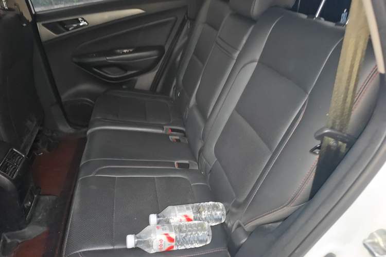 Used CHANGAN CS75 2016 1.8T Automatic Elite Model China V Standard Left Rear Seat