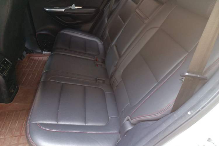 Used CHANGAN CS75 2016 2.0L Manual Luxury Version China V Standard Left Rear Seat