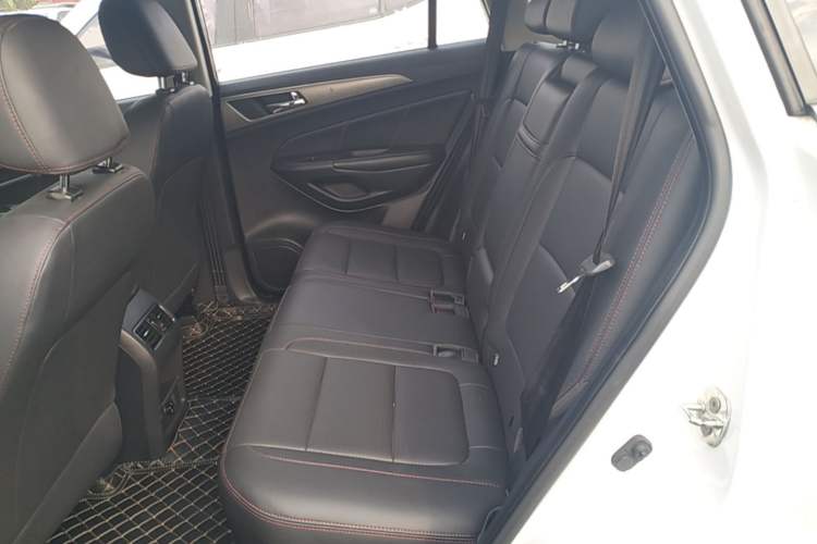 Used CHANGAN CS75 2016 1.8T Automatic Elite Model China V Standard Left Rear Seat