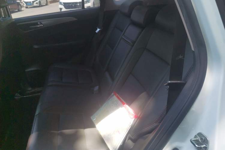 Used CHANGAN CS75 2016 2.0L Manual Luxury Version China V Standard Left Rear Seat