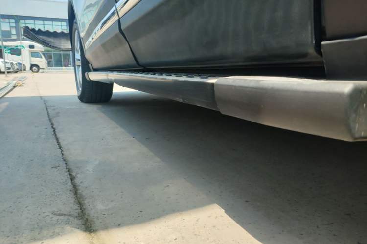 Used CHANGAN CS75 2016 1.8T Automatic Elite Model China V Standard Left Side Sill