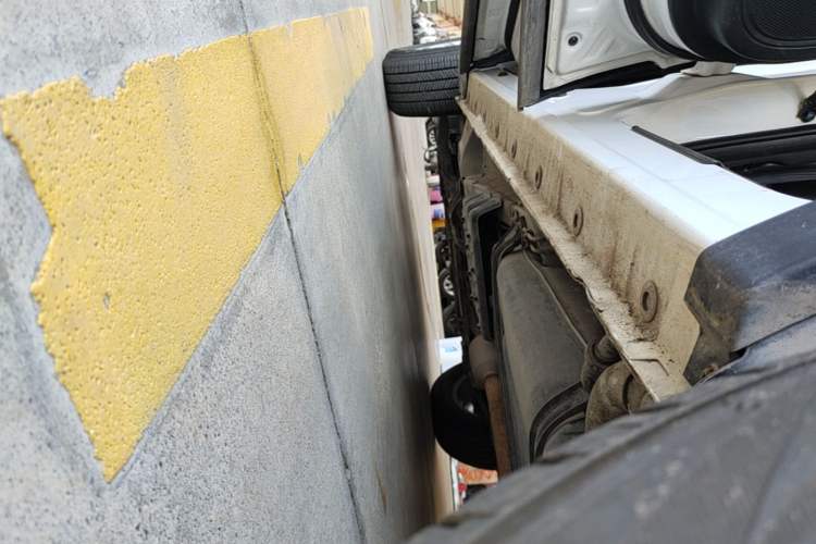 Used CHANGAN CS75 2016 1.8T Automatic Elite Model China IV Standard Left Side Sill