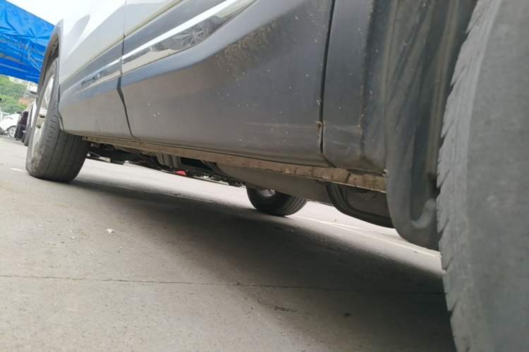 Used CHANGAN CS75 2016 1.5T Manual FENGSHANG Model Left Side Sill