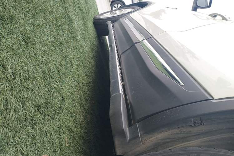 Used CHANGAN CS75 2016 1.8T Automatic Elite Model China V Standard Left Side Sill