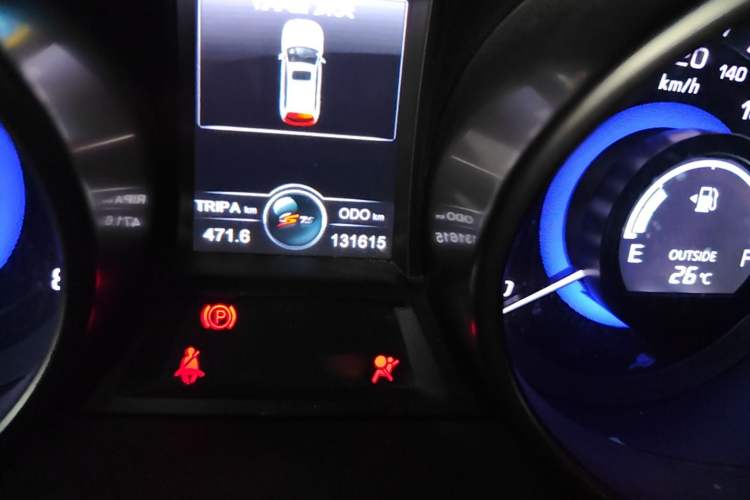 Used CHANGAN CS75 2016 2.0L Manual Leading Version China V Standard Odometer Close Up