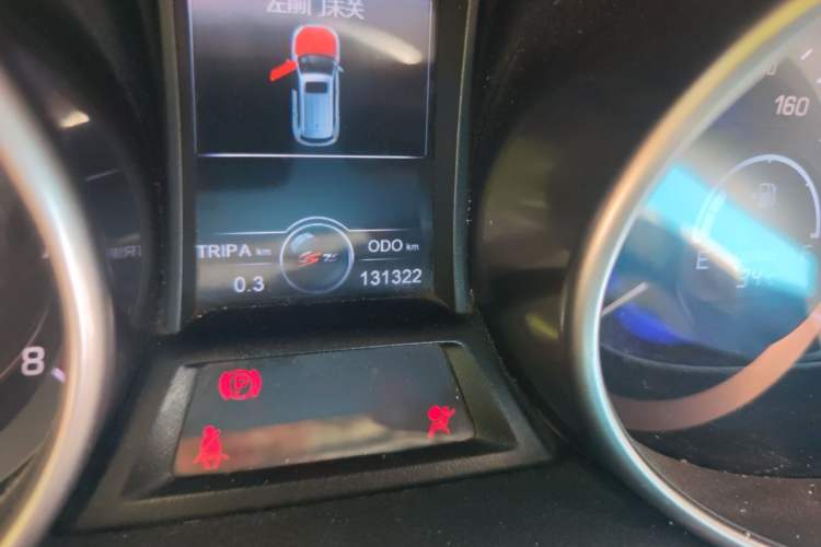 Used CHANGAN CS75 2016 2.0L Manual Luxury Version China V Standard Odometer Close Up