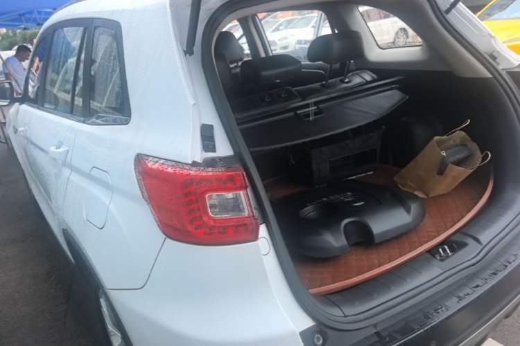 Used CHANGAN CS75 2016 1.8T Automatic Elite Model China IV Standard Rear Left 45 Deg