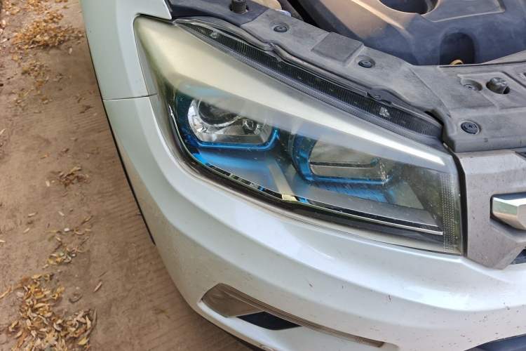 Used CHANGAN CS75 2016 1.8T Automatic Elite Model China V Standard Right Front Headlight