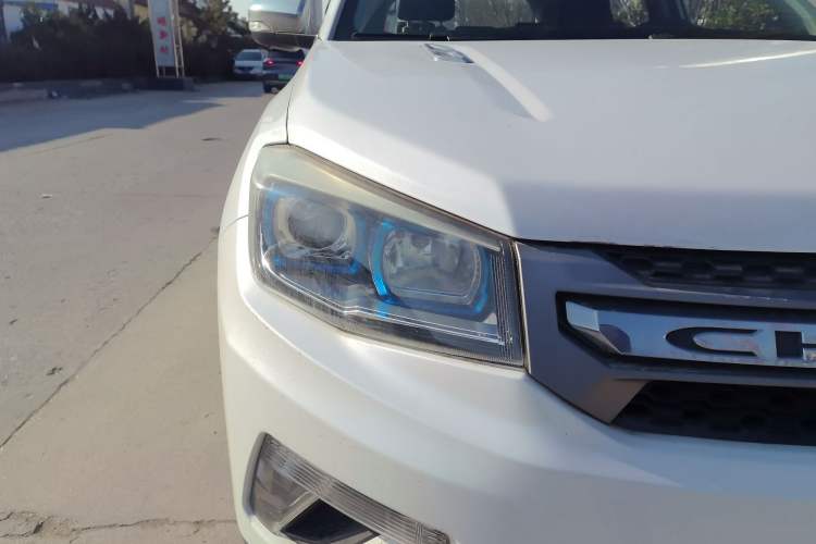 Used CHANGAN CS75 2016 1.8T Automatic Elite Model China V Standard Right Front Headlight