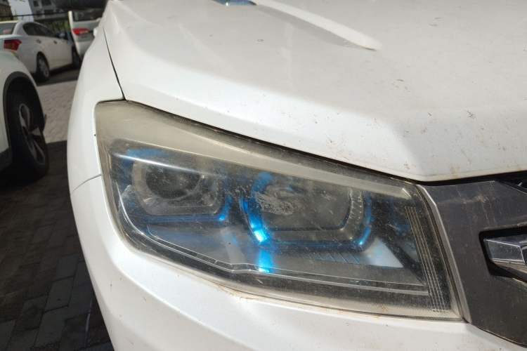 Used CHANGAN CS75 2016 1.8T Automatic Elite Model China V Standard Right Front Headlight