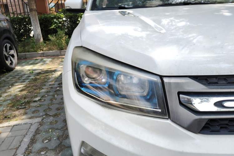 Used CHANGAN CS75 2016 1.8T Automatic Elite Model China V Standard Right Front Headlight