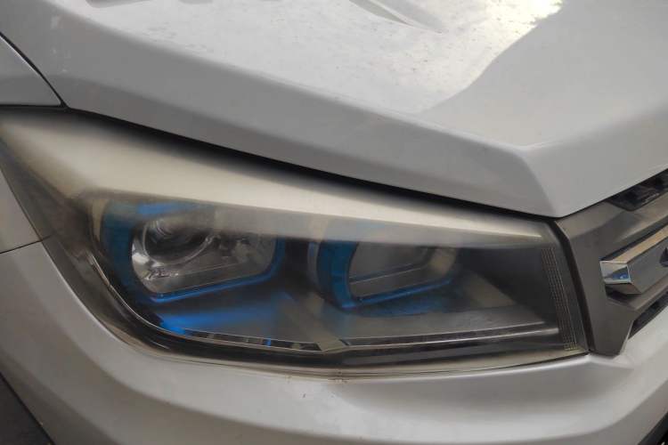 Used CHANGAN CS75 2016 1.8T Automatic Elite Model China V Standard Right Front Headlight