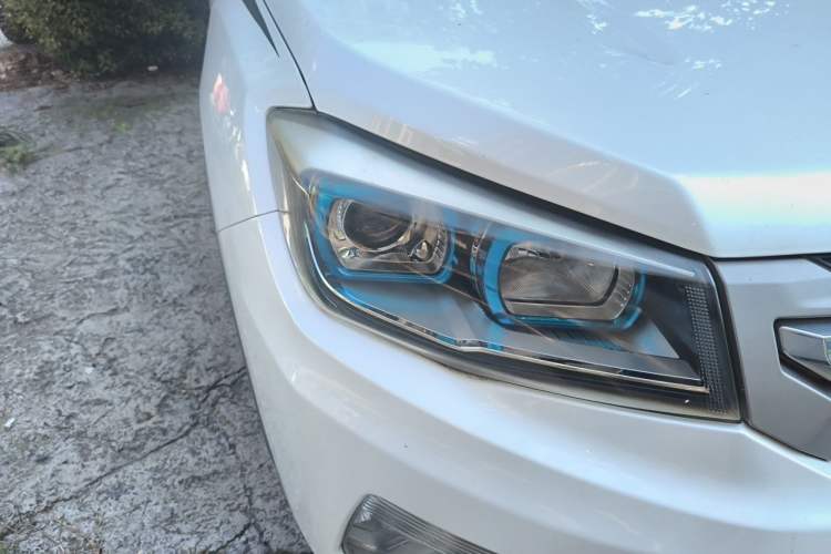 Used CHANGAN CS75 2016 1.8T Automatic Elite Model China V Standard Right Front Headlight
