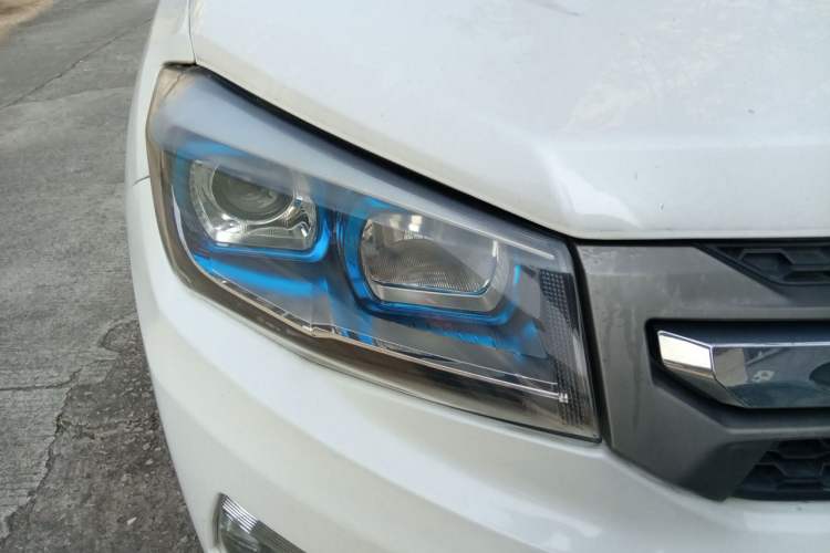 Used CHANGAN CS75 2016 1.8T Automatic Elite Model China V Standard Right Front Headlight
