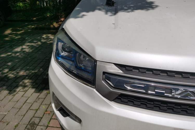 Used CHANGAN CS75 2016 2.0L Manual Luxury Version China V Standard Right Front Headlight