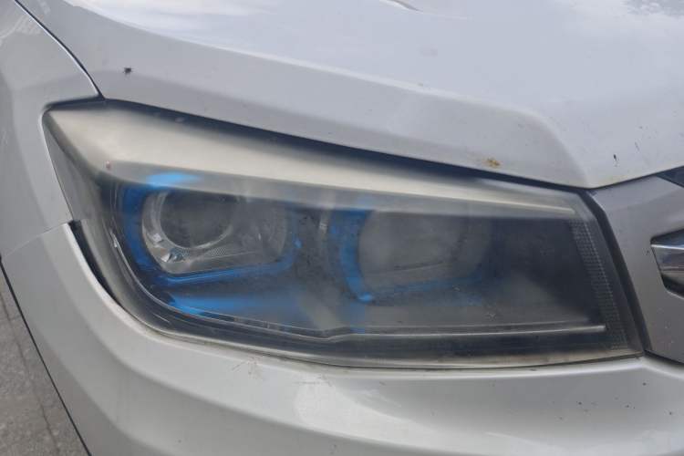 Used CHANGAN CS75 2016 2.0L Manual Luxury Version China V Standard Right Front Headlight