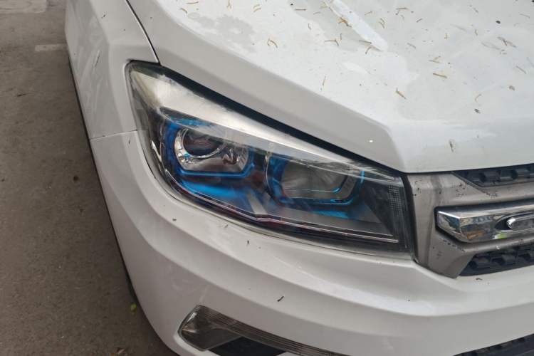 Used CHANGAN CS75 2016 1.8T Automatic Elite Model China V Standard Right Front Headlight
