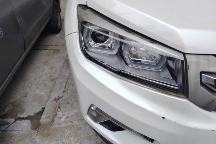 Used CHANGAN CS75 2016 1.8T Automatic Prestige Model China V Standard Right Front Headlight