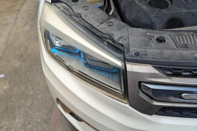 Used CHANGAN CS75 2016 1.8T Automatic Elite Model China V Standard Right Front Headlight