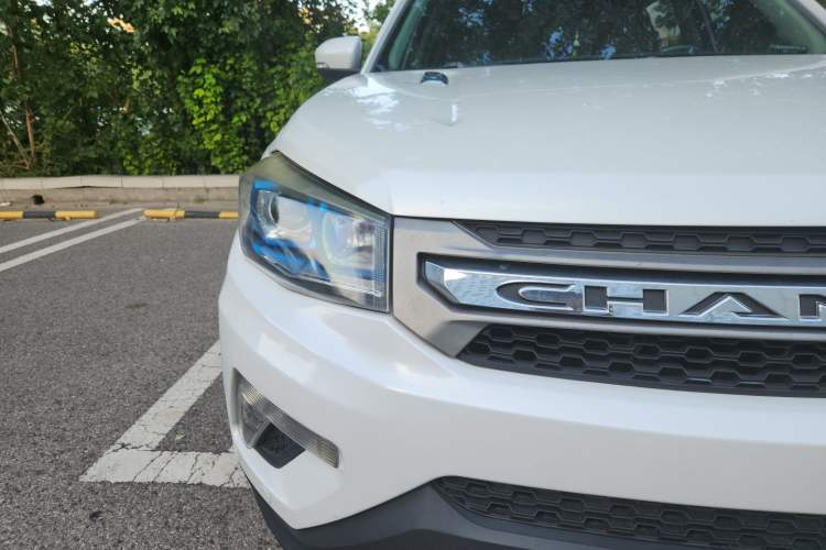 Used CHANGAN CS75 2016 1.8T Automatic Elite Model China V Standard Right Front Headlight