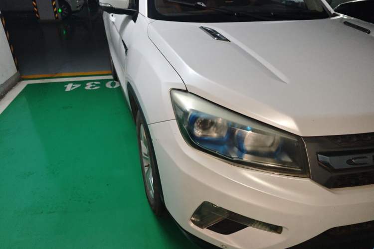 Used CHANGAN CS75 2016 1.8T Automatic Elite Model China V Standard Right Front Headlight