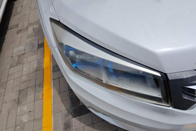Used CHANGAN CS75 2016 1.5T Manual FENGSHANG Model Right Front Headlight