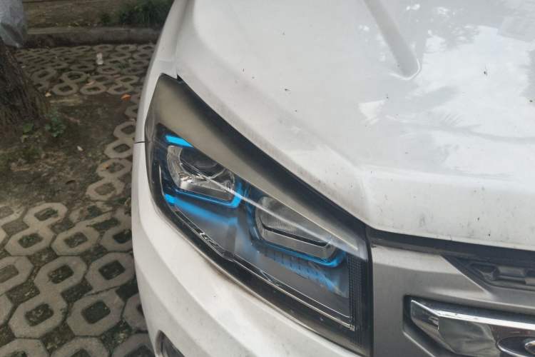 Used CHANGAN CS75 2016 1.8T Automatic Elite Model China V Standard Right Front Headlight
