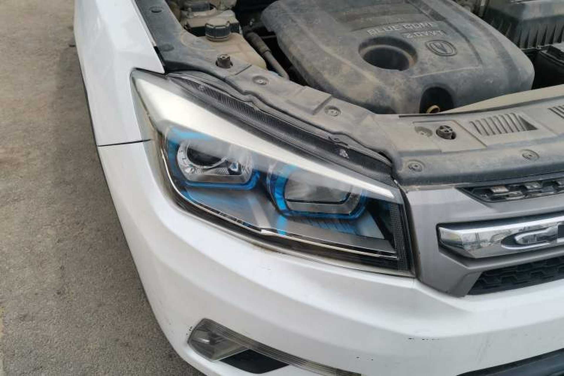 Used CHANGAN CS75 2016 2.0L Manual Luxury Version China V Standard Right Front Headlight