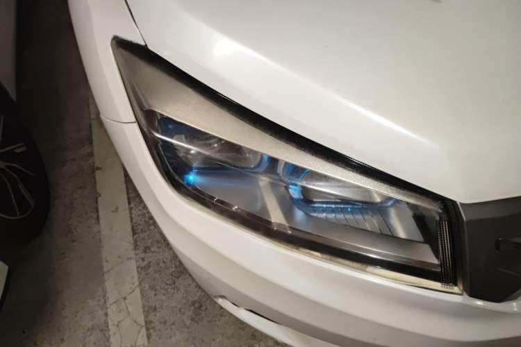 Used CHANGAN CS75 2016 1.5T Manual FENGSHANG Model Right Front Headlight