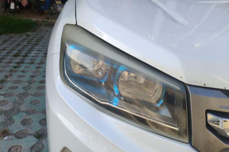 Used CHANGAN CS75 2016 1.8T Automatic Elite Model China V Standard Right Front Headlight