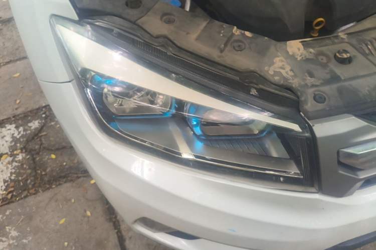 Used CHANGAN CS75 2016 1.8T Automatic Elite Model China V Standard Right Front Headlight
