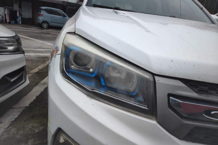 Used CHANGAN CS75 2016 1.8T Automatic Elite Model China V Standard Right Front Headlight