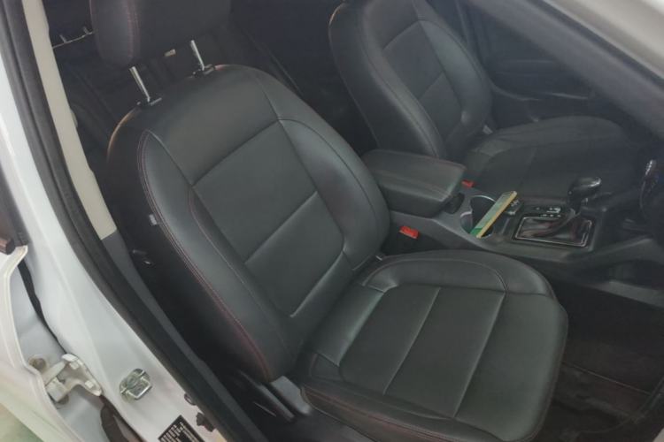 Used CHANGAN CS75 2016 1.8T Automatic Elite Model China V Standard Right Front Seat