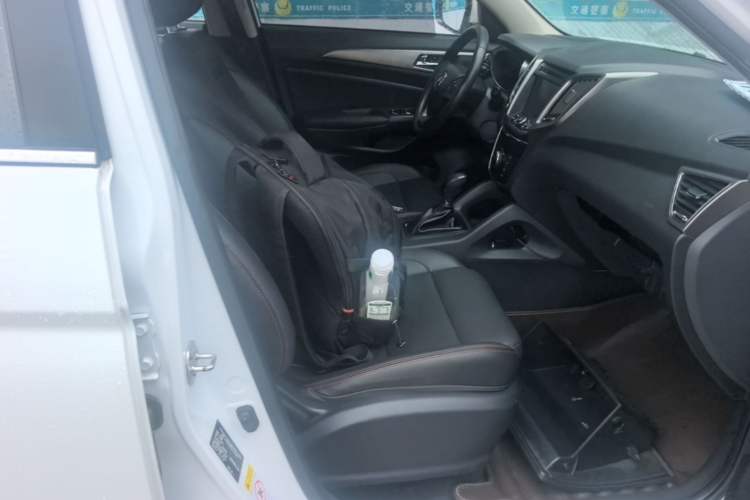 Used CHANGAN CS75 2016 1.8T Automatic Elite Model China IV Standard Right Front Seat