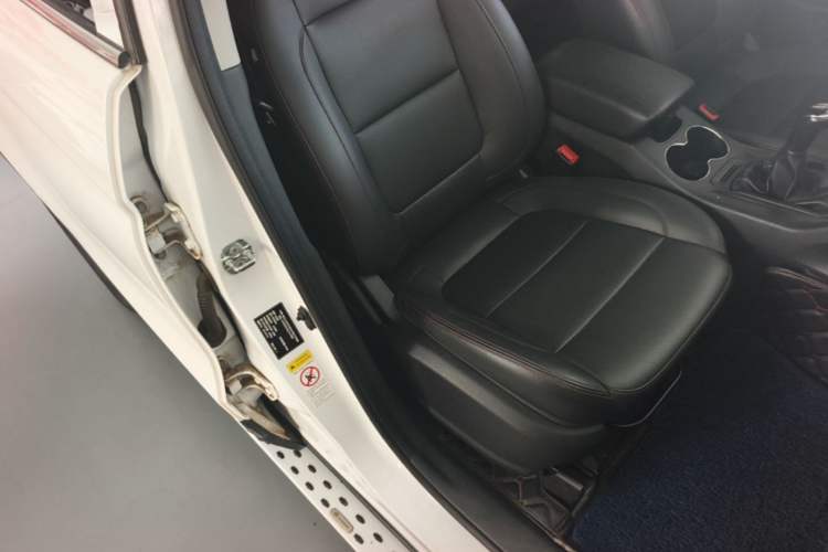 Used CHANGAN CS75 2016 2.0L Manual Luxury Version China V Standard Right Front Seat