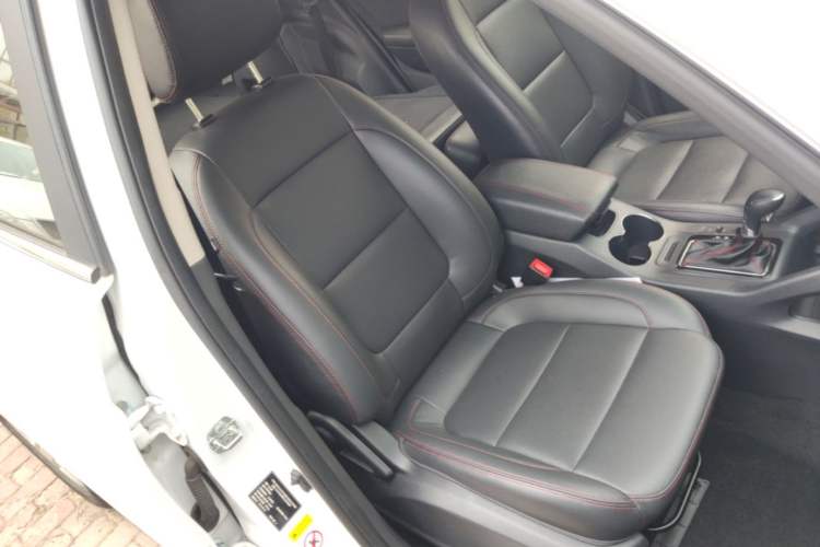 Used CHANGAN CS75 2016 1.8T Automatic Elite Model China V Standard Right Front Seat