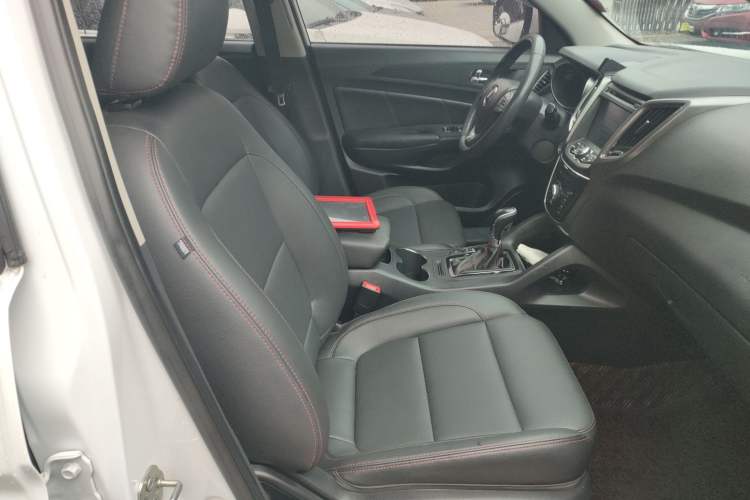 Used CHANGAN CS75 2016 1.8T Automatic Elite Model China V Standard Right Front Seat