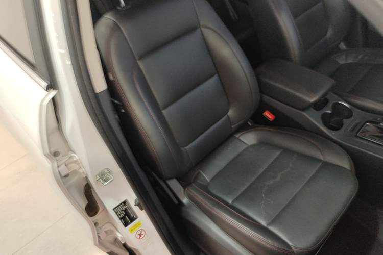 Used CHANGAN CS75 2016 1.8T Automatic Elite Model China V Standard Right Front Seat